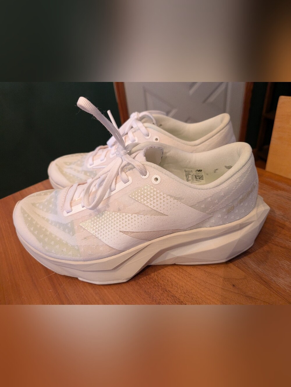 New Balance Women’s Fuelcell Sneakers Size 8.5